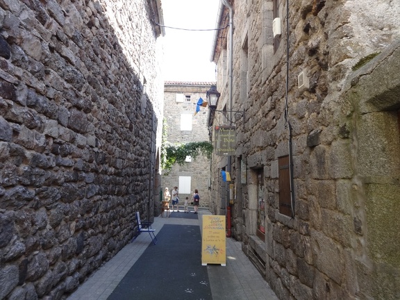 2013-08-05-Saugues09